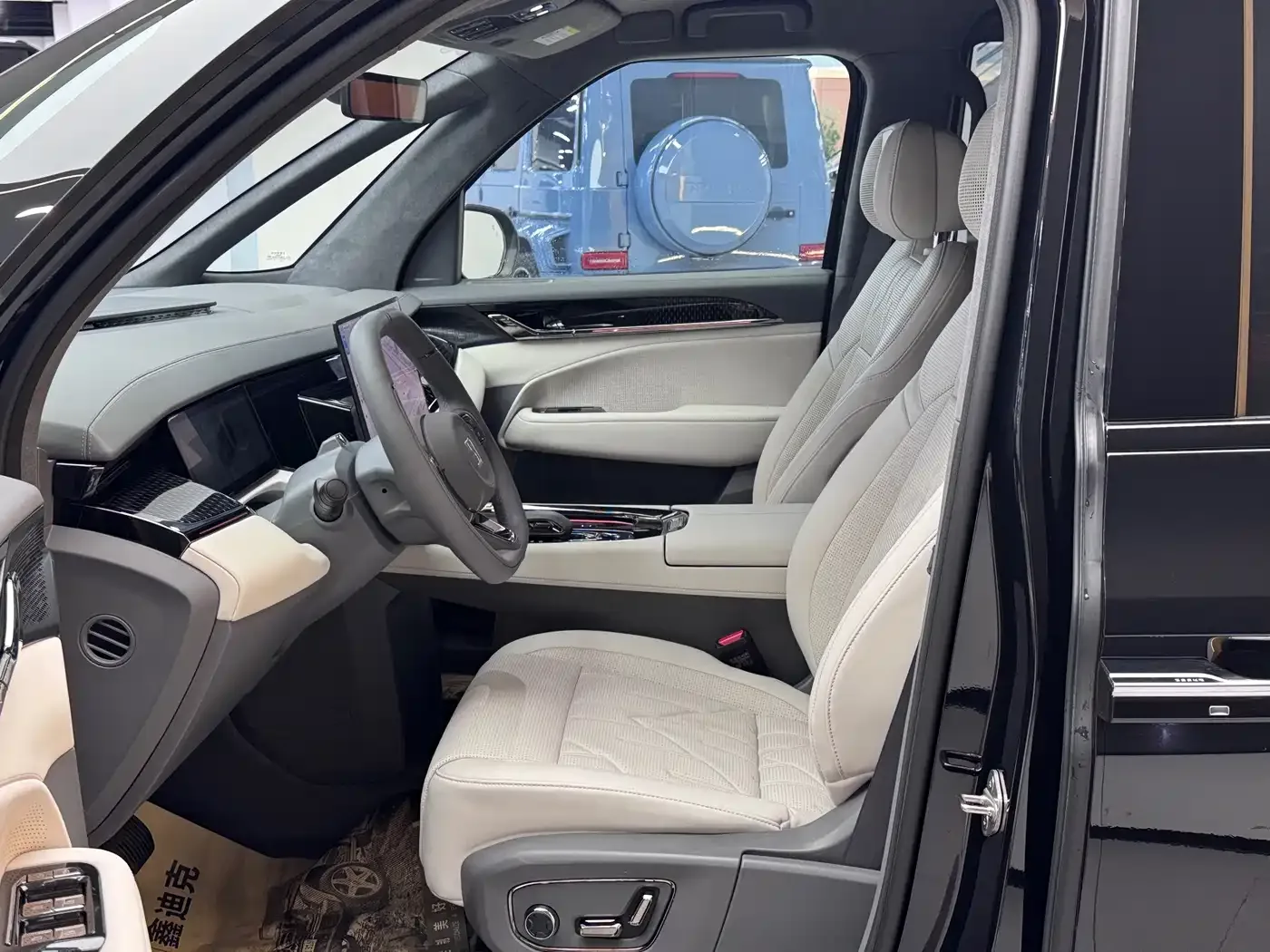 ZEEKR Zeekr 009 2024 6-seat Executive AWD 108kWh — Фото автомобиля 10