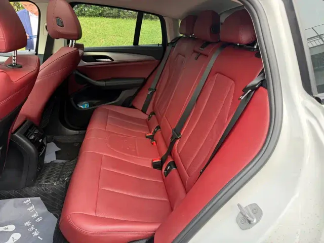 BMW X4 — Фото автомобиля 12