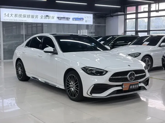 Mercedes-Benz C-Class — Фото автомобиля 3