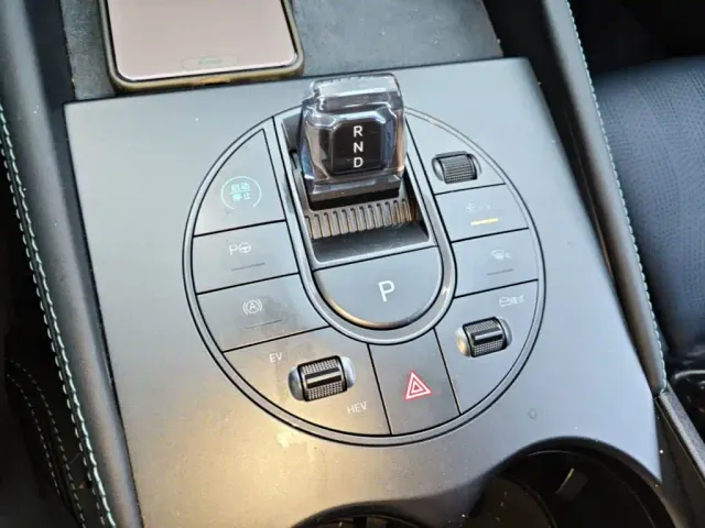 BYD Seal 06 — Фото автомобиля 13