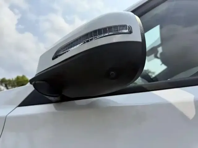 Chery Tiggo 8 — Фото автомобиля 12