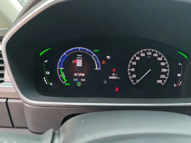 Honda Elysion — Фото автомобиля 11