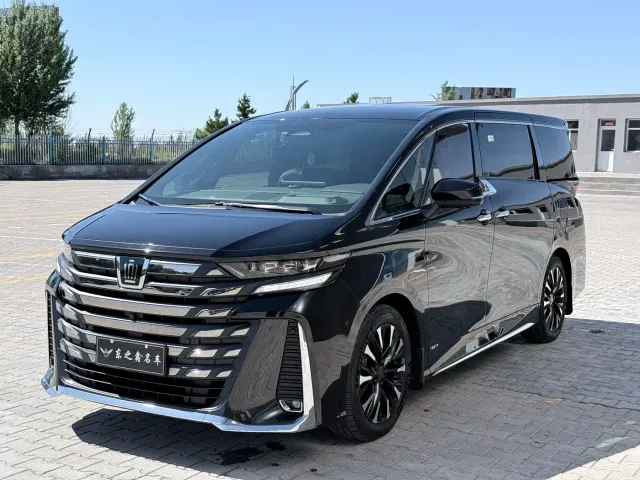 Toyota Vellfire — Фото автомобиля 4