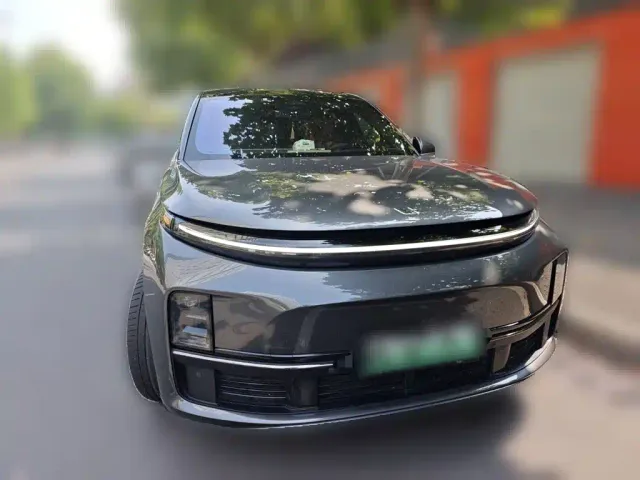 Li Auto L7 — Фото автомобиля 23