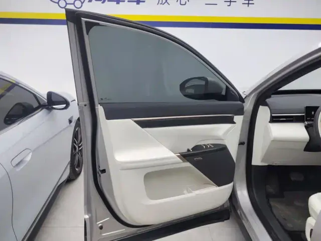 Dongfeng eπ 008 — Фото автомобиля 7