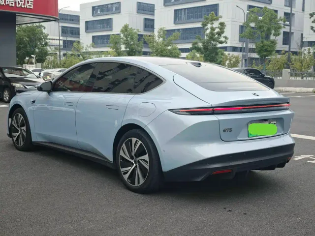 Nio ET5 — Фото автомобиля 8