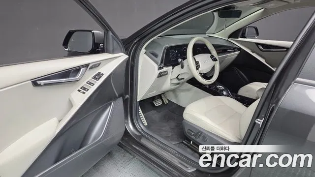 Kia Niro All Niro EV Earth — Фото автомобиля 10