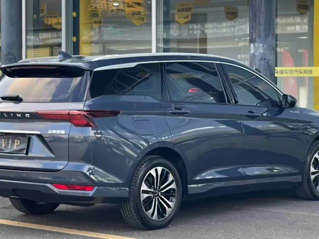Wuling Victory — Фото автомобиля 9