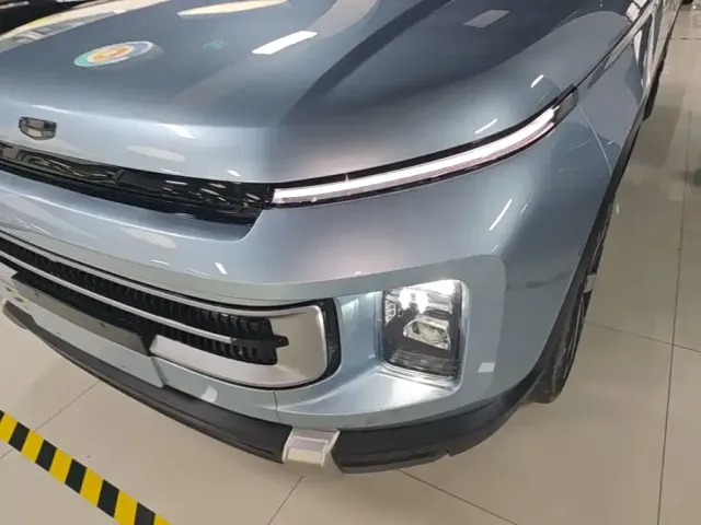 Geely ICON — Фото автомобиля 23