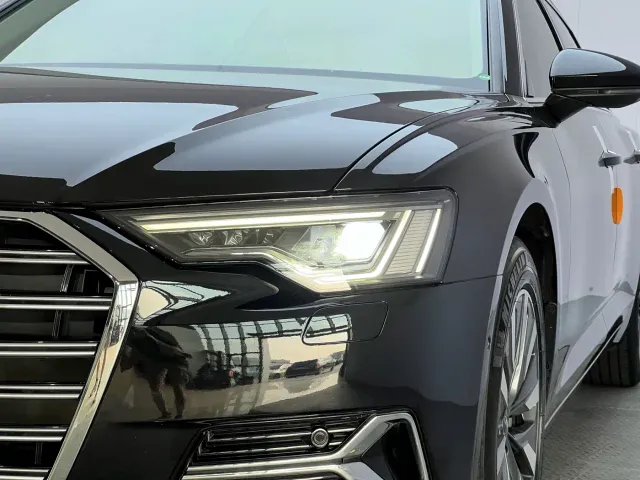 Audi A6L — Фото автомобиля 4