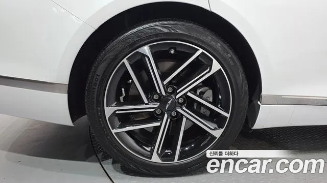 Genesis G80 Бензин 2.5 турбо AWD — Фото автомобиля 5