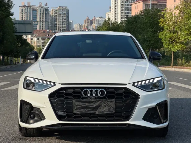 Audi A4L — Фото автомобиля 2