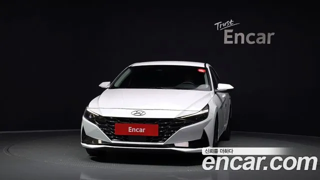 Hyundai AVANTE Avante (CN7) — Фото автомобиля 3