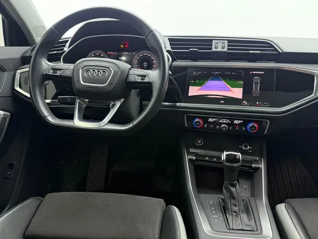 Audi Q3 — Фото автомобиля 9