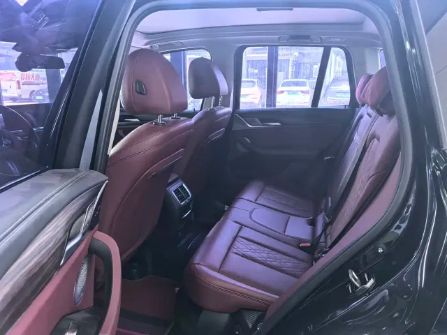 BMW X3 — Фото автомобиля 7