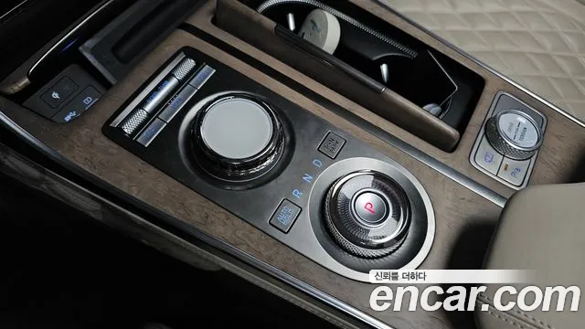 Genesis GV80 — Фото автомобиля 12