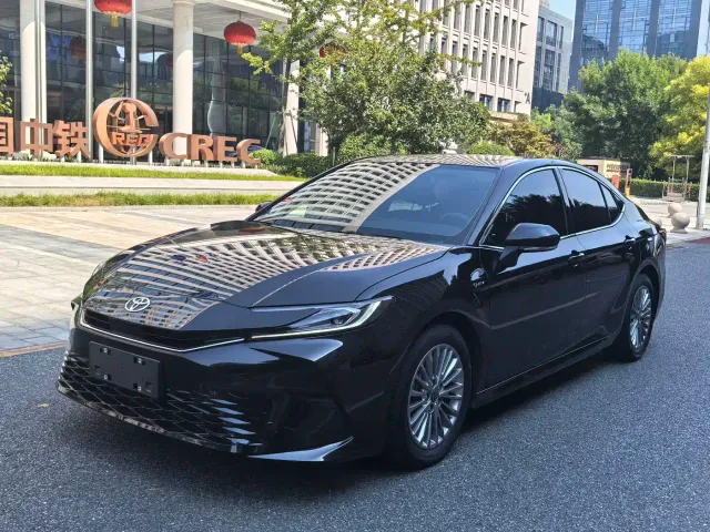 Фотография автомобиля — Toyota Camry