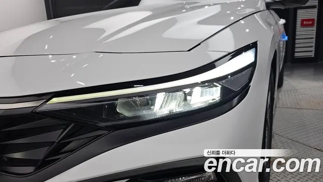Hyundai Avante CN7 — Фото автомобиля 7
