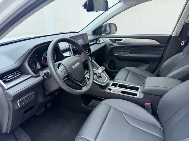 Haval M6 — Фото автомобиля 8