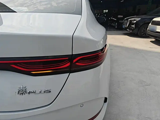 BYD Qin PLUS — Фото автомобиля 7