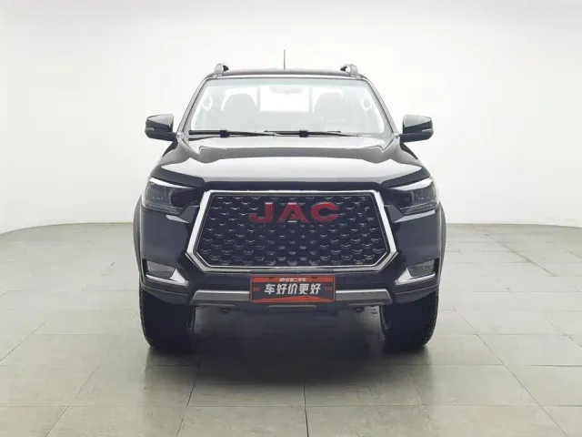 JAC Motors JAC T8 — Фото автомобиля 3