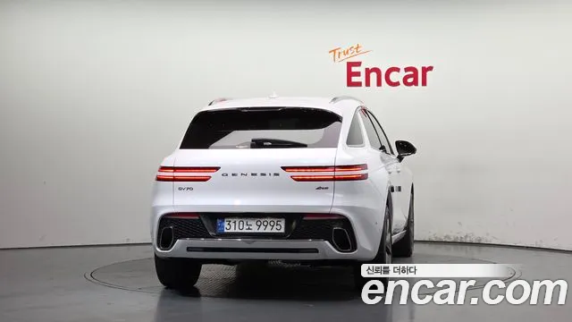 Genesis GV70 — Фото автомобиля 4