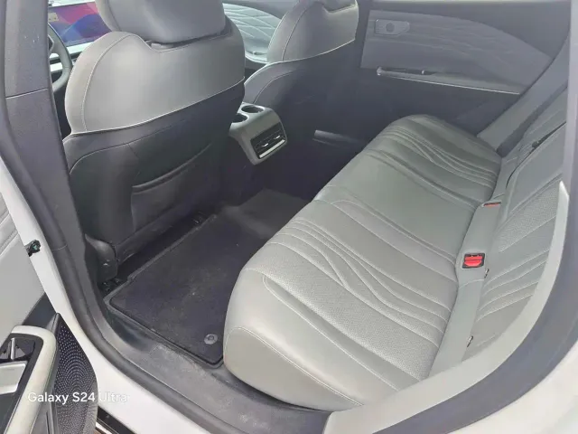 Geely Galaxy E8 — Фото автомобиля 5