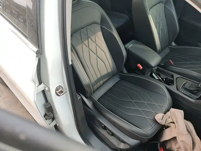 Volkswagen Tiguan L — Фото автомобиля 24