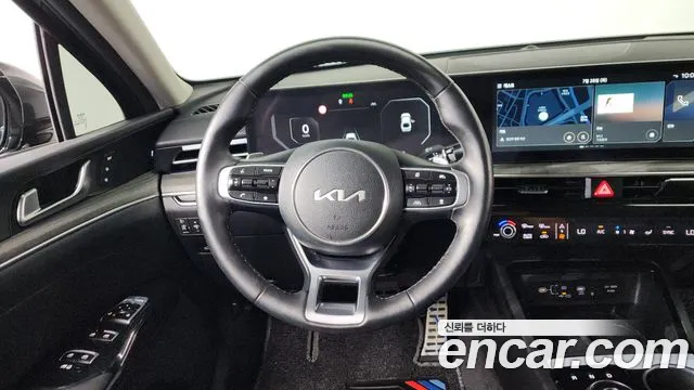 Kia K5 Generation 3 — Фото автомобиля 13