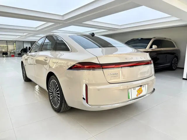 Roewe M7 DMH — Фото автомобиля 13