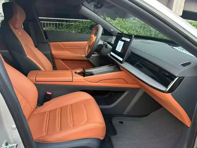 Dongfeng eπ 007 — Фото автомобиля 4