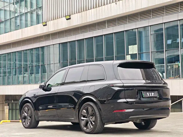 Li Auto L9 — Фото автомобиля 20