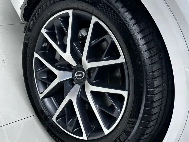 GAC Trumpchi GS8 — Фото автомобиля 10