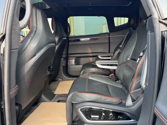 HiPhi HiPhi X 2021 Flagship Edition 6-Seater — Фото автомобиля 11