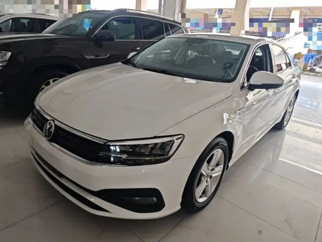 Фотография автомобиля — Volkswagen Lamando