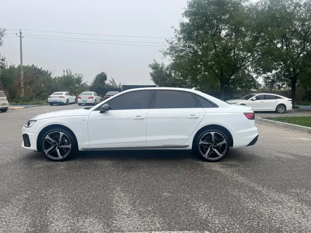 Audi A4L — Фото автомобиля 16