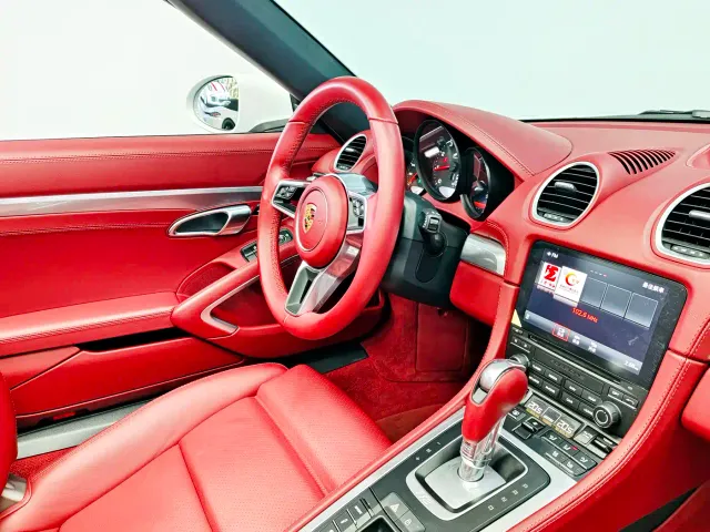 Porsche 718 — Фото автомобиля 10