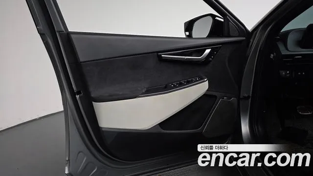 Kia EV6 — Фото автомобиля 13