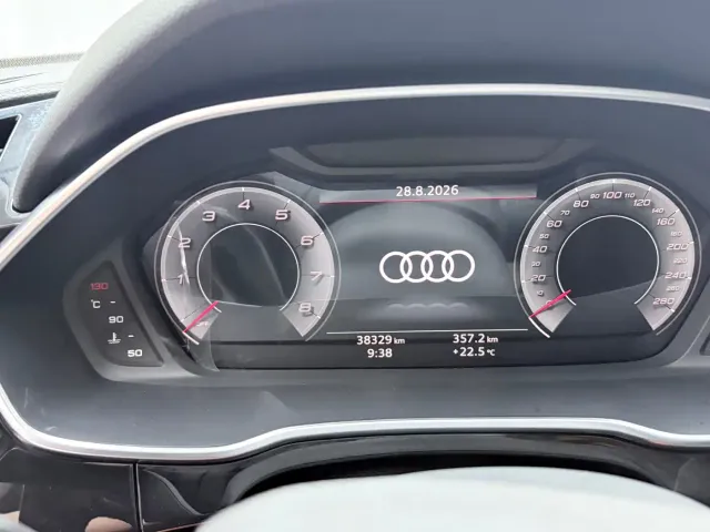 Audi Q3 — Фото автомобиля 11