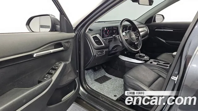 Kia Seltos New — Фото автомобиля 10
