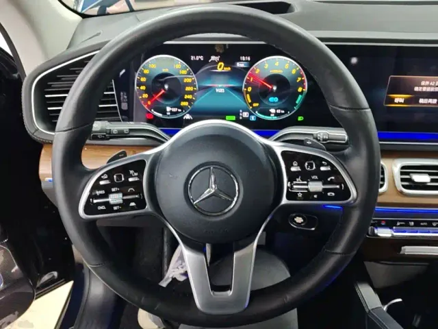 Mercedes-Benz GLE-Class — Фото автомобиля 10