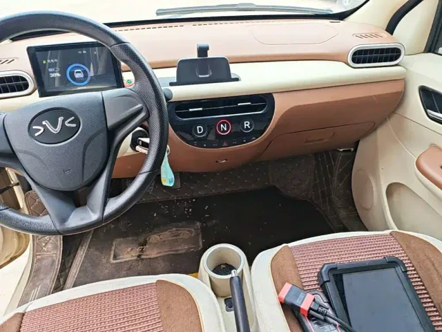 Xiaohu EV — Фото автомобиля 9