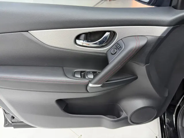 Nissan Qashqai — Фото автомобиля 12