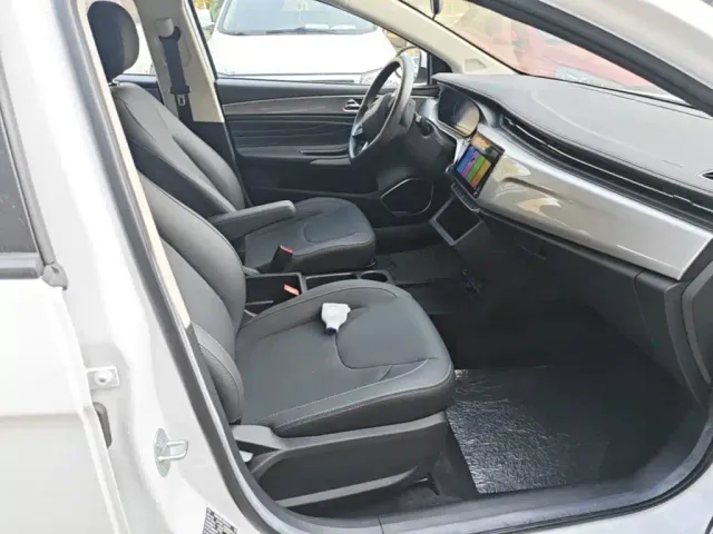 Chery Arrizo e — Фото автомобиля 24