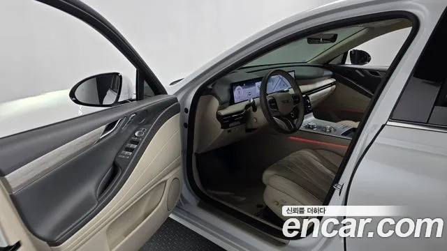 Genesis G80 Бензин 2.5 турбо AWD — Фото автомобиля 10