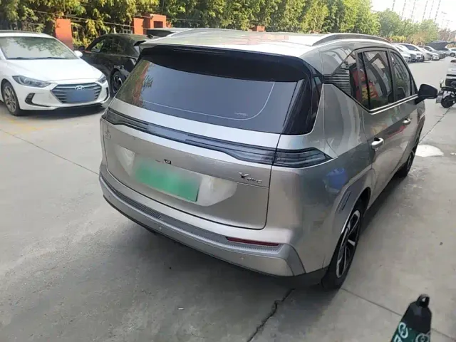 GAC Aion Y — Фото автомобиля 6