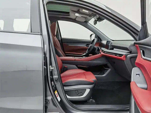 Changan CS75 Plus — Фото автомобиля 23