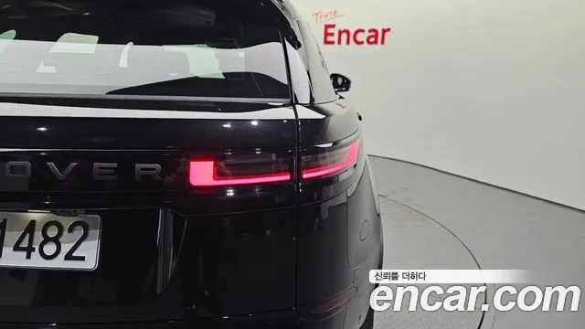 Land Rover Range Rover Velar Range Rover Velar 2.0 P250 Dynamic SE — Фото автомобиля 19
