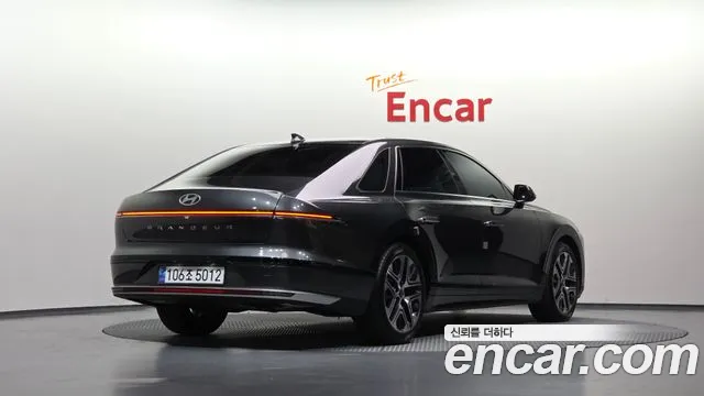 Hyundai Grandeur GN7 — Фото автомобиля 2