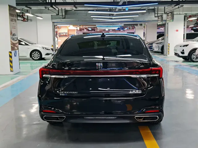Buick LaCrosse — Фото автомобиля 4